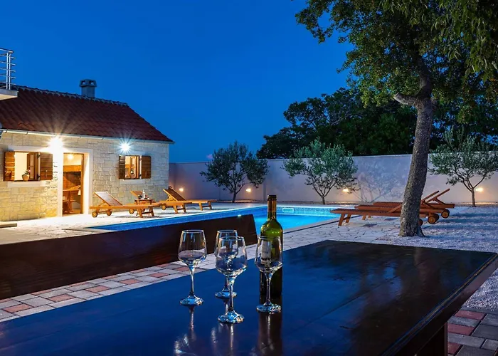 My Dalmatia - Zara With Private Swimming Pool *