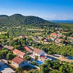 My Dalmatia - Zara With Private Swimming Pool *