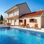 度假居 My Dalmatia - Zara With Private Swimming Pool