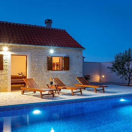 My Dalmatia - Zara With Private Swimming Pool