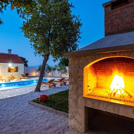 My Dalmatia - Zara With Private Swimming Pool *
